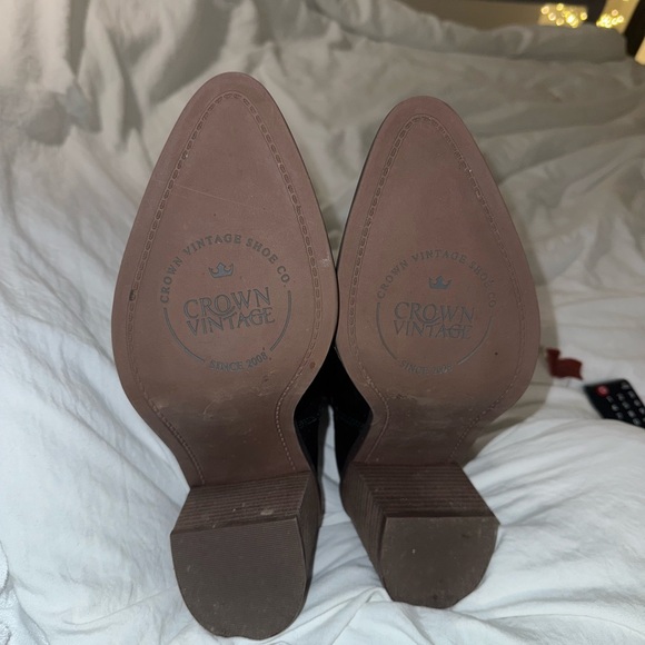 Crown Vintage Leather Booties - Picture 4 of 4